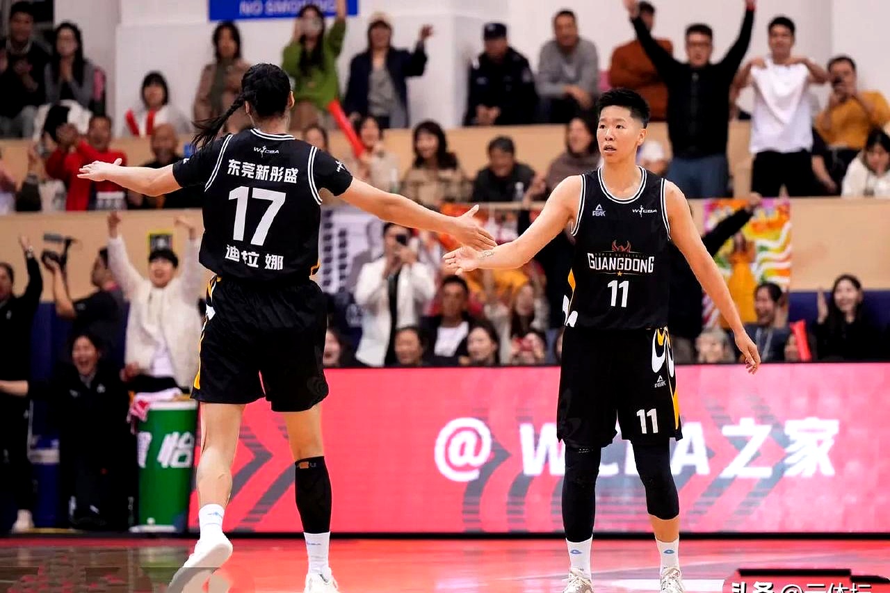 关于清晨CBA常规赛传出新动向，成都蓉城豪取连胜，管理层表态——更衣室稳定，团队化学反应显著的信息-爱游戏登录平台