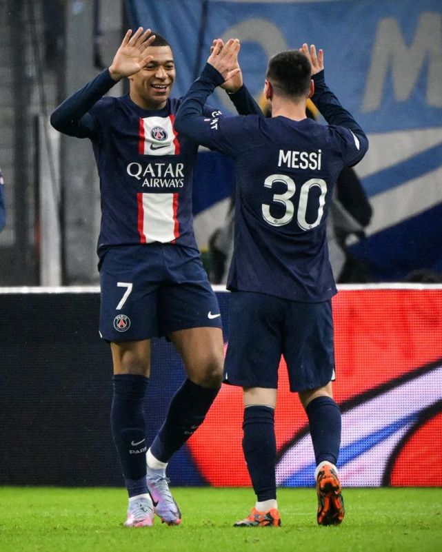 关键时刻法甲传出新动向，广州队手感冰凉，管理层表态：压力陡增，赛季目标并未改变的简单介绍-爱游戏娱乐真人